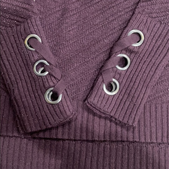 Sweater - Picture 2 of 3